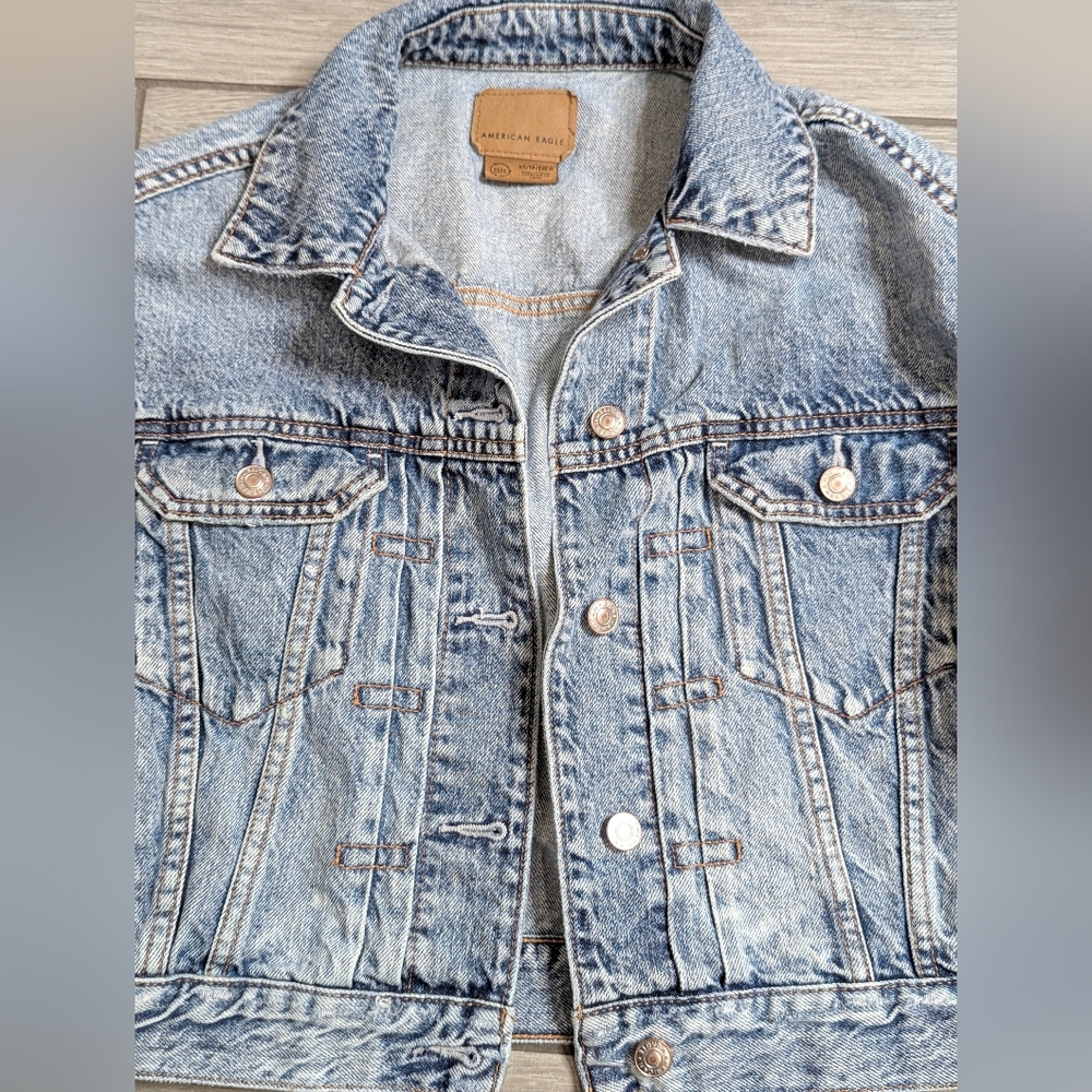 American Eagle AE Cropped (Tom Girl) Denim Jacket Size XS - Picture 4 of 9